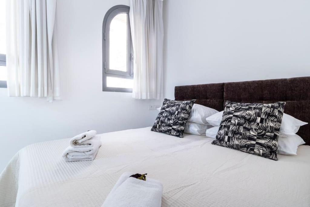 Luxury 3 Bedroom Apt, Harav Kook7 Jerusalem Exterior photo